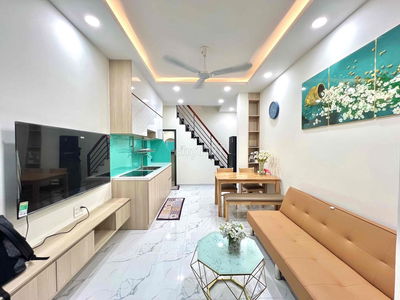NGAY NGÃ TƯ HÀNG XANH, BÌNH THẠNH, 2 TẦNG, 2 PHÒNG, 2WC, CHỈ 3.05 TỶ