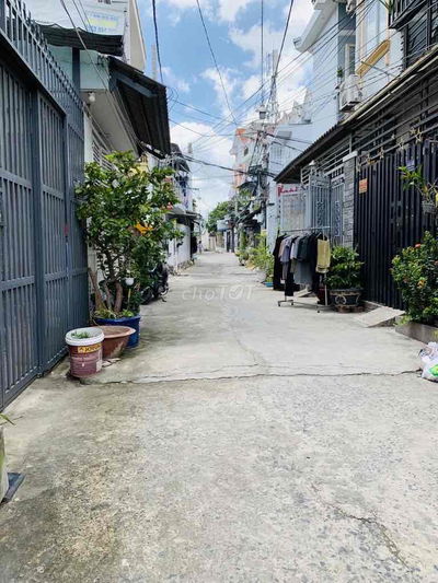 Định cư nước ngoài bán rẻ nhà 3 tầng ngang 6m 2 mặt tiền trước sau