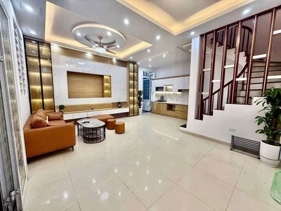 Giá sốc! Kim Giang 48m2 - 4 Tầng - 5 Ngủ - Ô tô sát nhà chỉ 7,x Tỷ