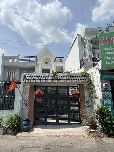 Bán nhà mặt tiền trường tiểu học