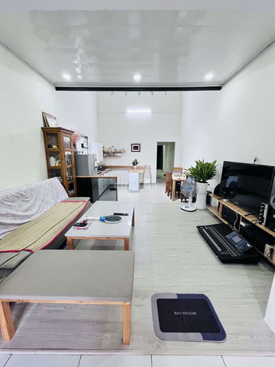 NHÀ NGON DT KHỦNG 93M2 GIÁ 4.65 SỔ HỒNG RIÊNG , HẺM XE HƠI.