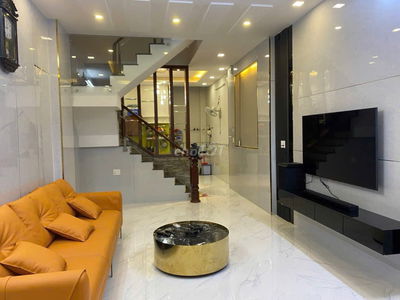 CHÍNH CHỦ CẦN BÁN NHÀ PHỐ ĐẸP – FULL NỘI THẤT – 3PN,2WC, SÂN THƯỢNG