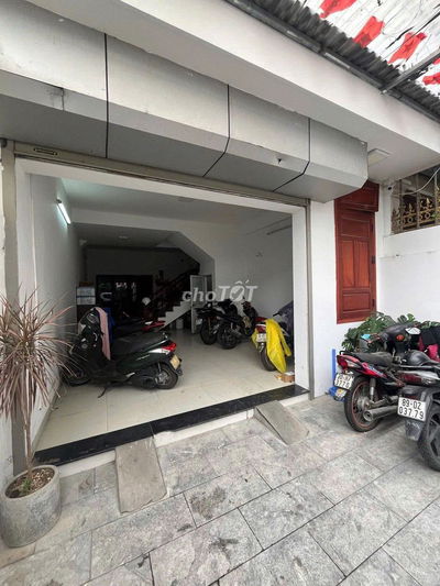 Cho thuê nhà làm Vp, online phố Nghĩa Đô, Dt 70m2 x 4,5 tầng, 22triệu