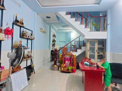 Nhà đẹp 140m2_đúc 1lầu,2p ngủ-Ngay Tô Ký,TCH18,gần ĐHGTVT