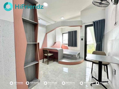 SIÊU PHẨM STUDIO BAN CÔNG SIÊU ĐẸP NGAY TRƯỜNG ĐH TÀI CHÍNH MARKETING