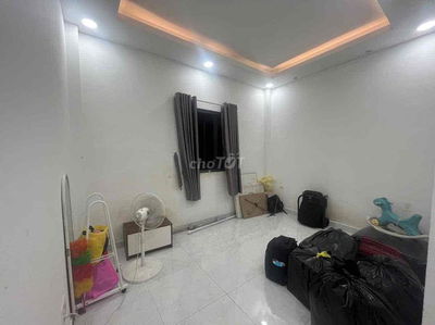 CHO THUÊ STUDIO CÓ CỬA SỔ TRỜI THOÁNG - BAO LUÔN ĐIỆN NƯỚC
