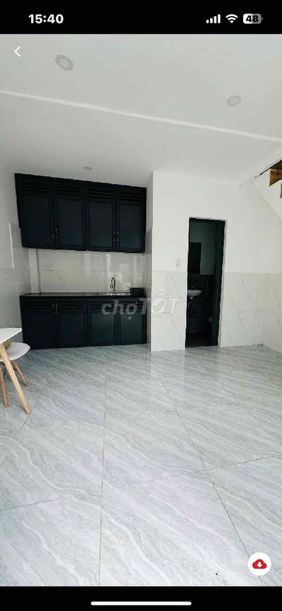 Hẽm 320/ Gò Dầu thông thoáng. Dt 3x6. Xd 3 tầng mới, sạch.