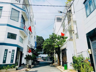 KHU ĐỒNG BỘ-NHÀ 3 TẦG KIÊN CỐ-ĐƯỜG NHỰA 8M-PHÁP LÝ CHUẨN-HOÀN CÔNG ĐỦ