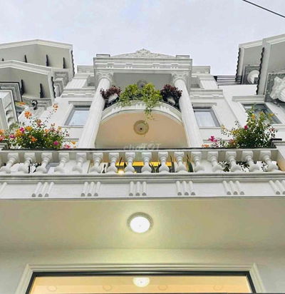 cho thuê nhà 1/ thống nhất (4,4x14) lửng , 3 lầu , st , 4pn , 6wc