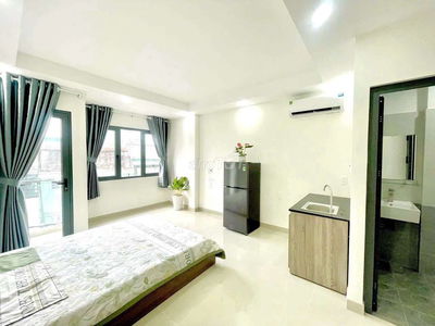 Căn hộ ban công ,cửa sổ ,thoáng ,an ninh
