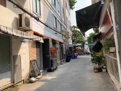 Cho thuê phòng mặt tiền hẻm Phường 25 Bình thạnh