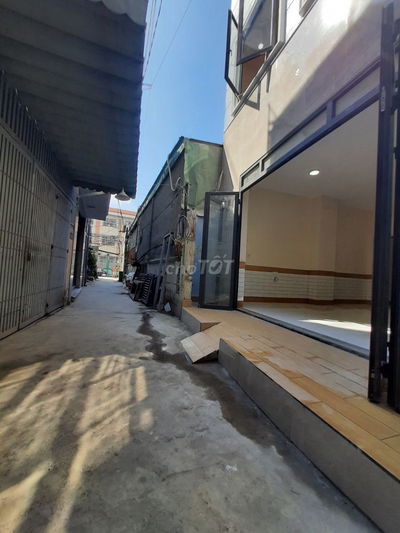 CẦN CHO THUÊ PHÒNG HOẶC NGUYÊN CĂN MỚI XÂY 2 TẤM RẤT ĐẸP
