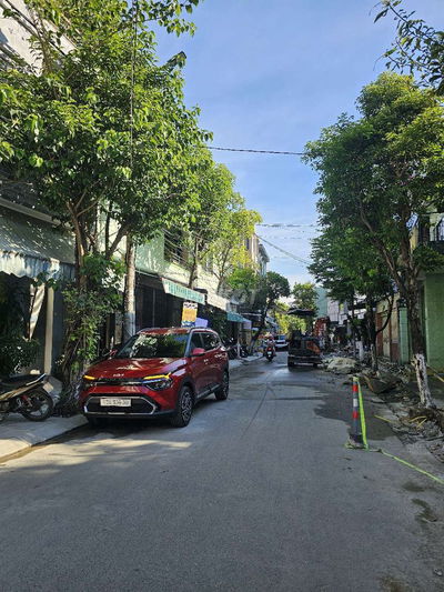 Bán nhà 3 tầng MT TẠ HIỆN ngay sát chợ Hòa Cường đang cho thuê 15tr/1t
