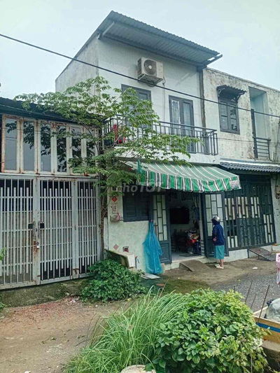 cần bán nhà 4*5 lau suốt 600tr 2/ kênh trung ương.hiện hữu