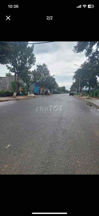 bán gấp Lô đất 2 mặt tiền Nguyễn Lương Bằng lô 90 Đức Trọng 15,5x22m