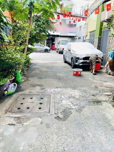 Cho thuê nhà hẻm xe hơi cao cấp Bửu Đình