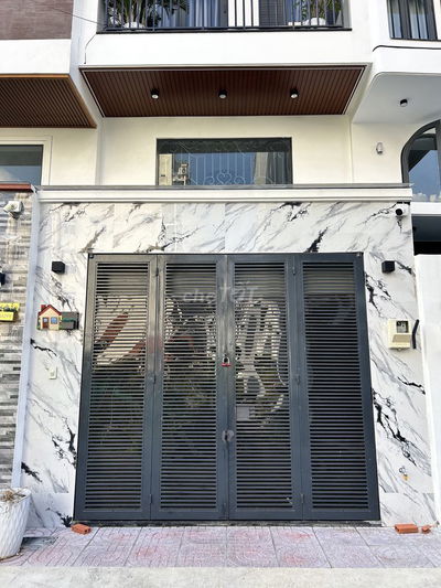 NHÀ ĐEP MỚI 5 TẦNG 4X14M Ô TÔ NGỦ NHÀ GẦN EMART PHAN HUY ÍCH GÒ VẤP