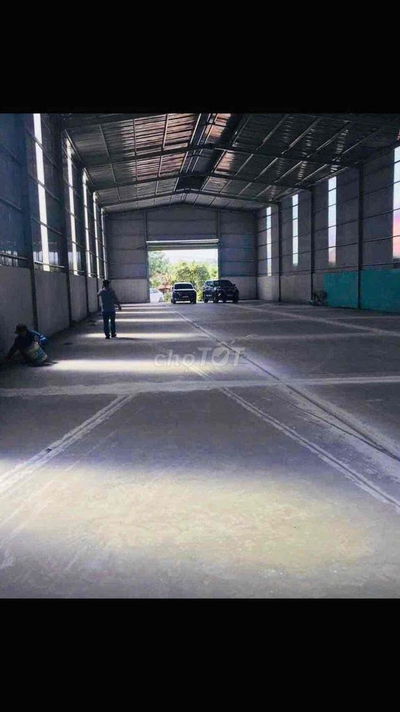 CHO THUÊ XƯỞNG KHÁNH BÌNH TÂN UYÊN 700m2