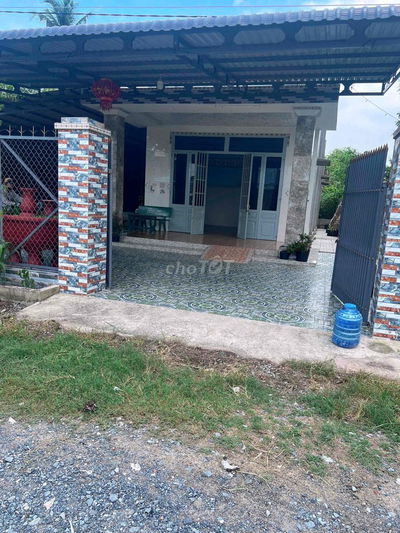 NHÀ NGỘP VỊ TRÍ ĐẸP NGANG 13 DÀI 24 THỔ CƯ 100M ĐƯỜNG 6M SHR 950TR XÓM