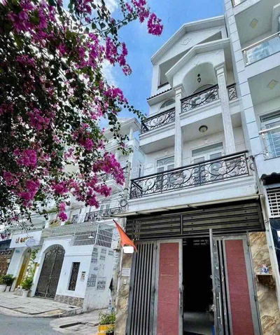Cho Thuê Nhà Đẹp Mới Tinh HXH(4x14m) 2Lầu ST 4PN Phạm Văn Chiêu 14tr