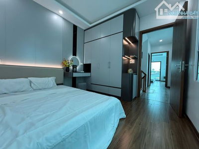 Bán nhà Liên Mạc, ô tô tránh, kinh doanh, 5 tầng xây mới, nội thất xịn sò 45m2 nhỉnh 8 tỷ