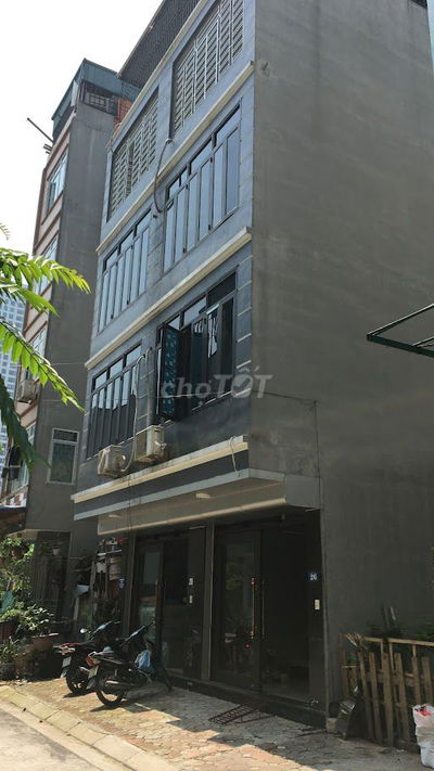 Cho thuê nhà nguyên căn ngõ 172 phú diễn