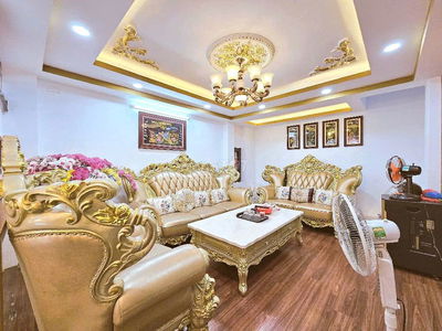 Nhà 4 Tầng,Nội Thất Cao Cấp Ngay Trung Tâm Q9,OTO Thông Chỉ Nhỉnh 7 Tỷ