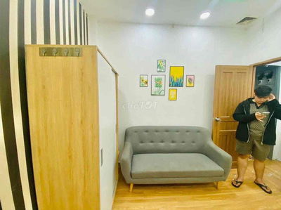 Căn hộ 2PN1WC 50m2 Quận 10 full nội thất, có cửa sổ thoáng