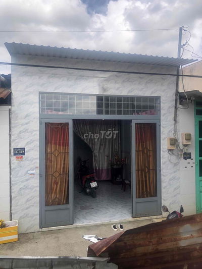 kẹt tiền bán gap nhà rat đẹp 4*8 gac lửng 2/ kenh trung ương 550tr .