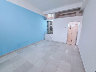 Phòng ngay Lê Văn Việt, ngã 3 Mỹ Thành, 17m2, thoáng mát, an ninh