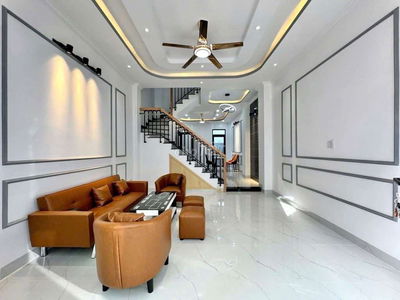 212/3 lê văn Quới hẻm7m.dt.4x18m 2 lầu 3 phòng 3 máy lạnh