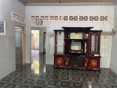 cho thuê nhà + 500m2 đất vườn yên tĩnh