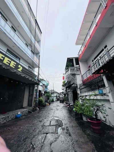 Bán nhà HXT ngay bến xe miền Tây giá chỉ 5,75 tỷ