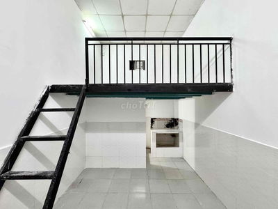 💥 SỐC - TRỌ GÁC CAO KO ĐỤNG ĐẦU - CỬA SỔ TRỜI GIÁ SIÊU RẺ