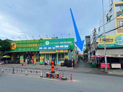 NHÀ (5x12) TRỆT + LẦU NÁT GIÁ CHỈ 4,35 TỶ  SÁT CHỢ HẠT ĐIỀU, Q.12