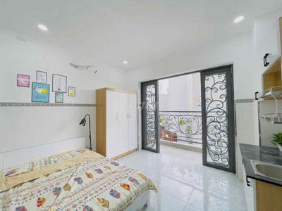 Studio có bancol thuận tiện đi CV Làng Hoa, Tân Bình