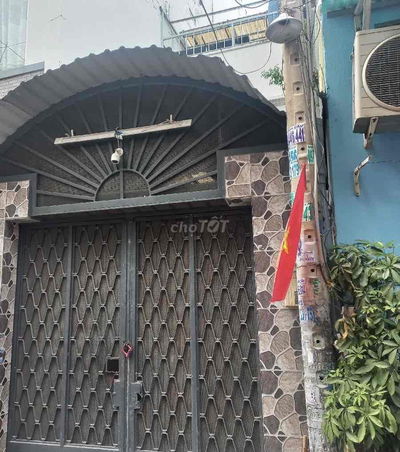 NHÀ 3 TẦNG-HẺM XE HƠI .ÂU DƯƠNG LÂN - NHỈNH 5 Tỷ . DT 3,5x15 m . 09497