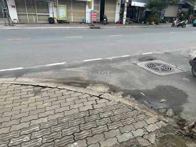 Cần tiền bán gấp đất mặt tiền.