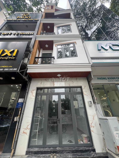 nhà bán  mới xây đẹp  vô ở kinh doanh