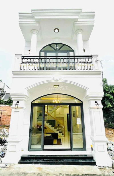 BÁN NHÀ 1 TRỆT 1 LẦU TẶNG 1 LƯỢNG VÀN 9999