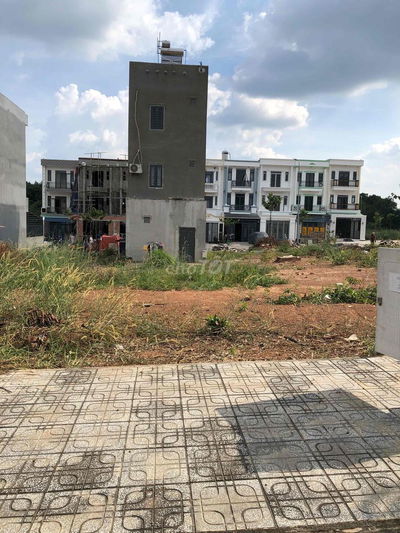 đất tân long 2 phường uyên hưng