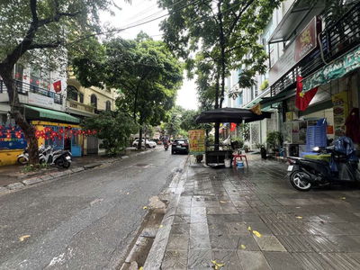BÁN NHÀ CẦU GIẤY - 9 TẦNG THANG MÁY- VỈA HÈ Ô TÔ TRÁNH KINH DOANH