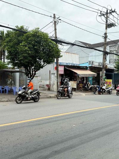 NHÀ VỊ TRÍ VÍP - DIỆN TÍCH KHỦNG 5x20 - GIÁ *** THỊ TRƯỜNG