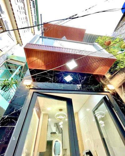 LÔ GÓC KHÔNG QUY HOẠCH LỘ GIỚI 3 TẦNG 2PN2WC DTSD 30M2 FULL NT CAO CẤP