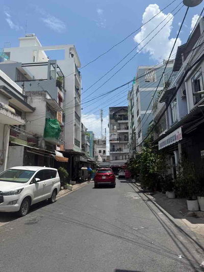 BÁN GẤP NHÀ KHU ẨM THỰC NGUYỄN SƠN-NHÀ MỚI XÂY 2 MẶT TIỀN Ở NGAY