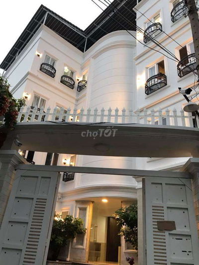 KTX Cao Cấp  - chỉ tử 1tr5/tháng - Hutech 2p - Văn Lang 7p