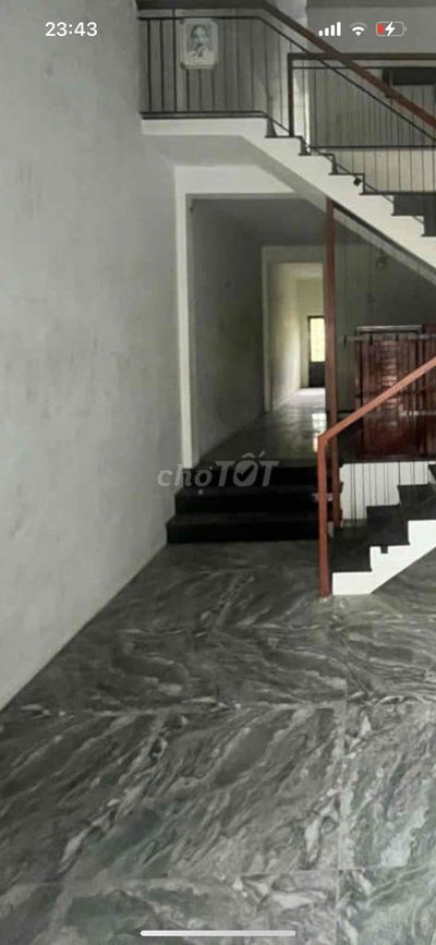 Nhà mê đúc có 3 phòng ngủ ở Hoà Khánh