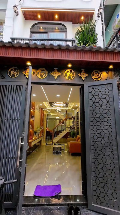 Nhà hẻm xe hơi giá hời khó kiếm,cho gia đình nhỏ,xách vali vào ở ngay!