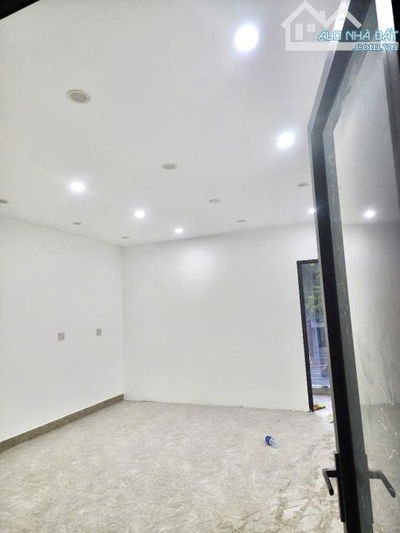 kHUÊ TRUNG CẨM LỆ  MTLÊ ĐẠI HÀNH TRỤC 35M 100M2 NHÀ  2 TẦNG CHỈ 8 TỶ HƠN