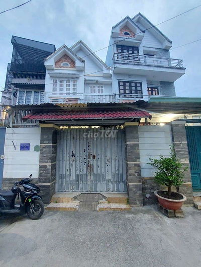 CHO THUÊ NHÀ ĐANG SỬA MỚI 3 PN /3WC,3M Lạnh. HXH NGAY CHỢ HIỆP BÌNH TĐ